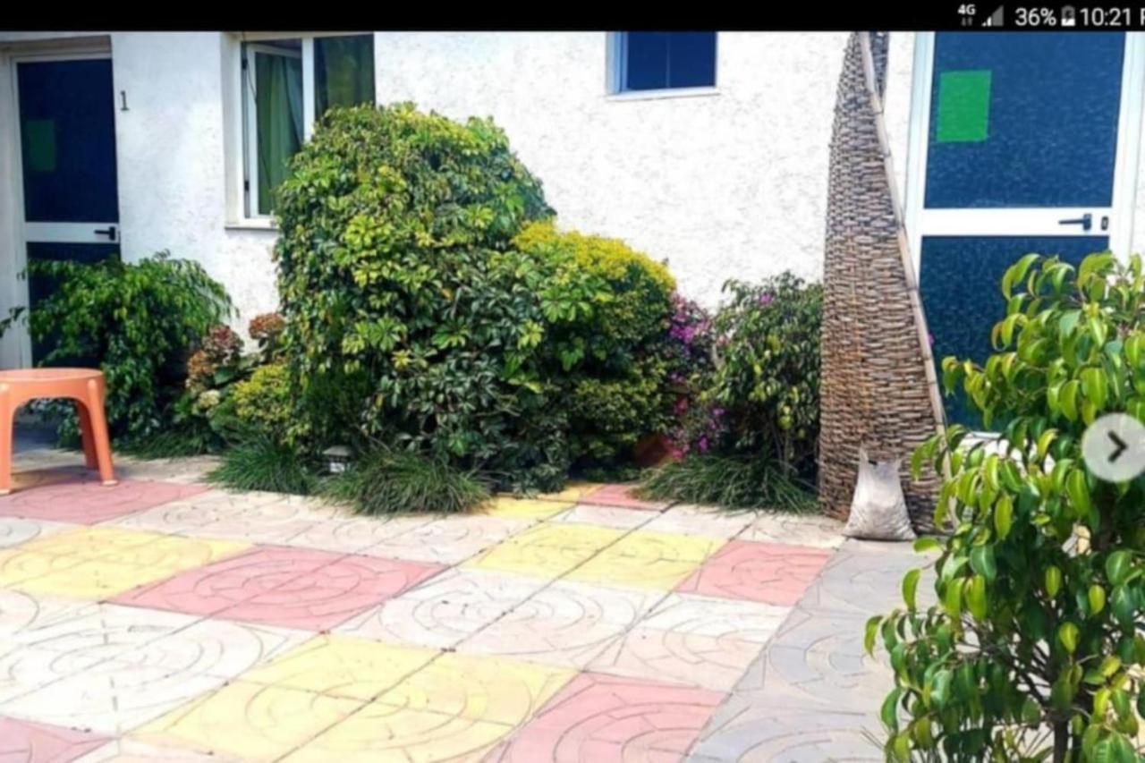 Wib Guesthouse Адис Абеба Екстериор снимка